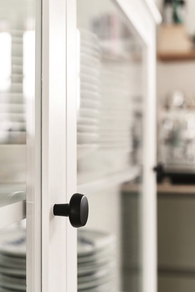 Modern small classic traditional black round kitchen cabinet knob